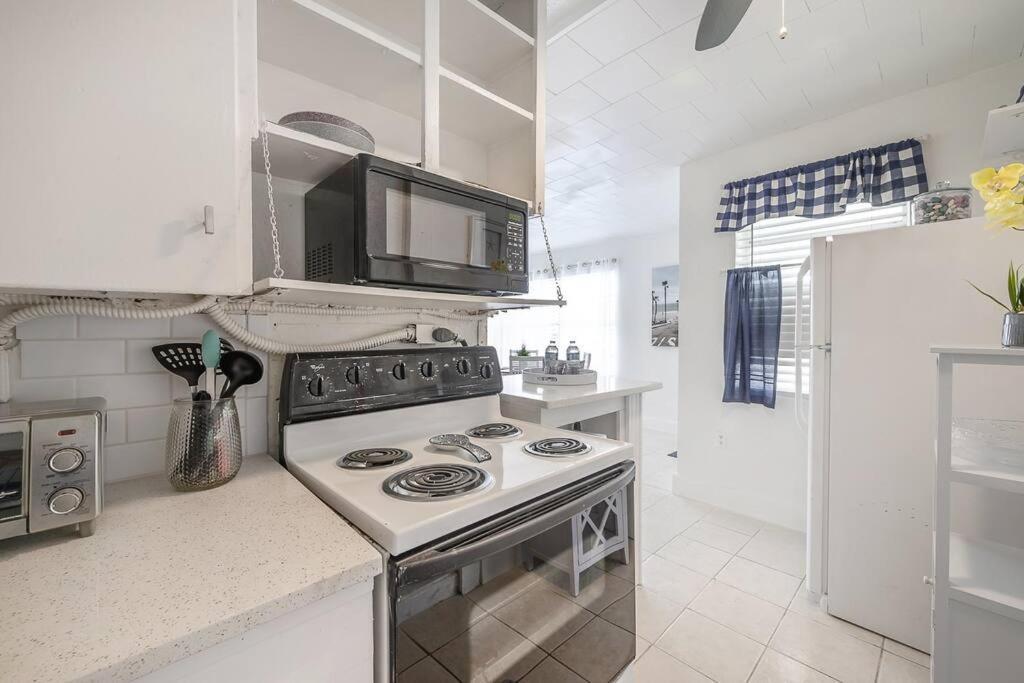 Santa Barbara On The Bay Waterfront Apartment Тампа Екстериор снимка